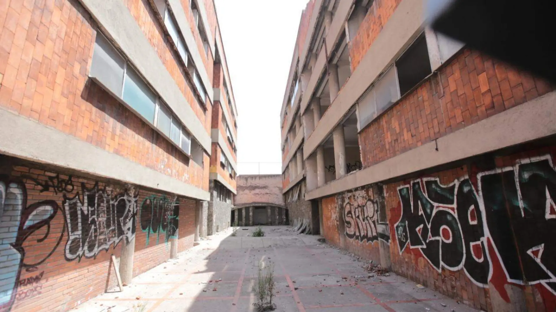 edificios abandonados